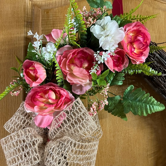 Spring collection grapevine wreath - Picture 5 of 7